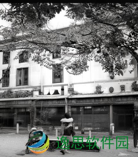 卡芙卡泳装图片_卡芙卡泳装魅力展现 夏日清凉风情尽显优雅与自信